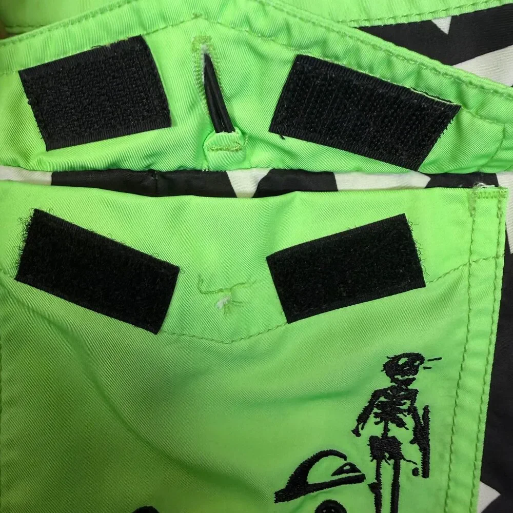 Quiksilver Mens Board Shorts Size 34 Black Neon Green Geometric Swim Trunks Surf